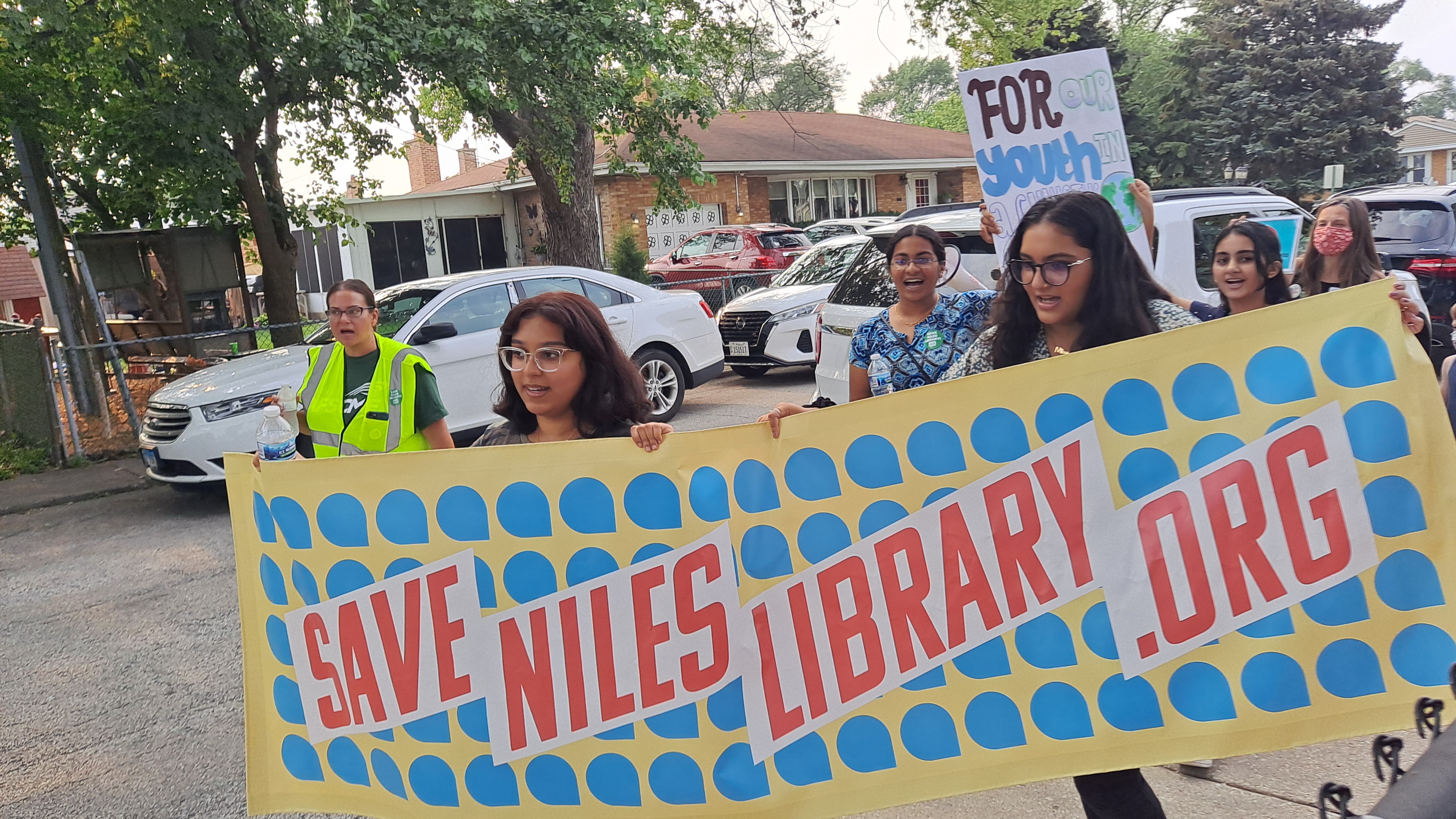 Amid Discord, Niles-Maine District Library Board Compromises on Contentious Budget